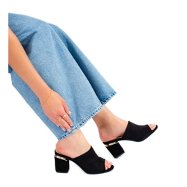 Vinceza Vincez crni klizi na stup crna