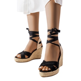 Crne espadrile na klin iz Reviloe crna