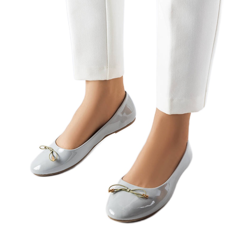 Lakewood sive lakirane balerinke siva