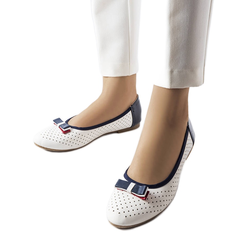 Bijele ažurne balerinke s Tisser mašnom bijela