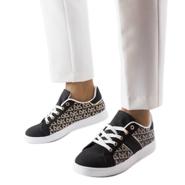 Crne tenisice ukrašene monogramom Bolduc crna