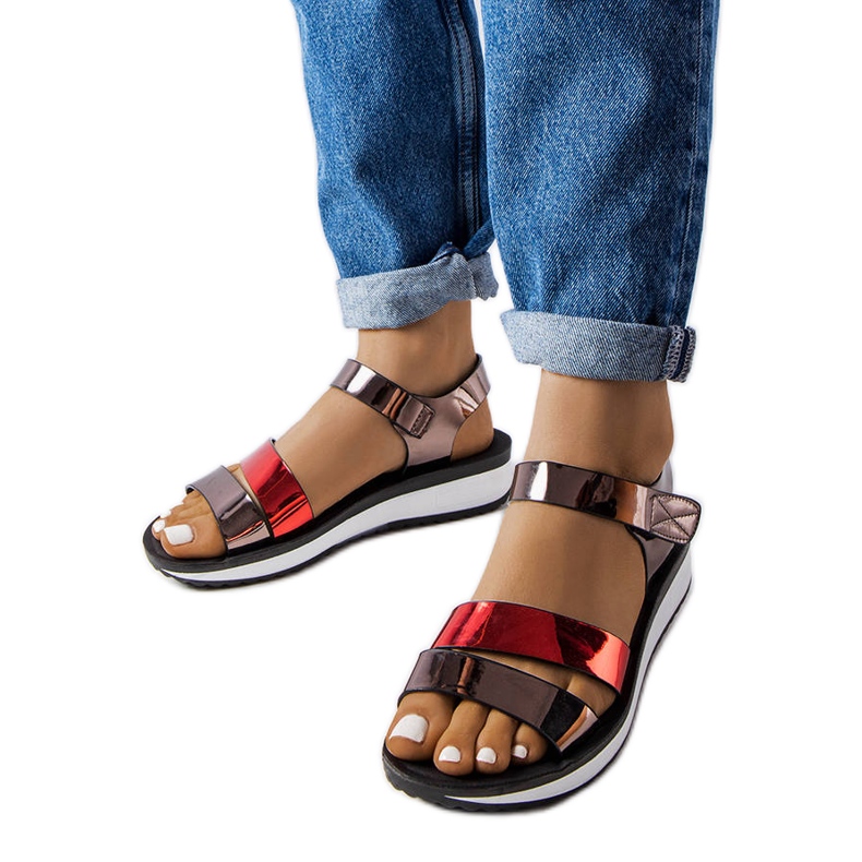 Inna Ženske lakirane sandale Mila siva