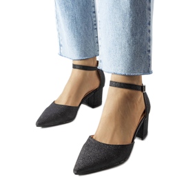 Crne cipele s niskom petom iz Sttele crna