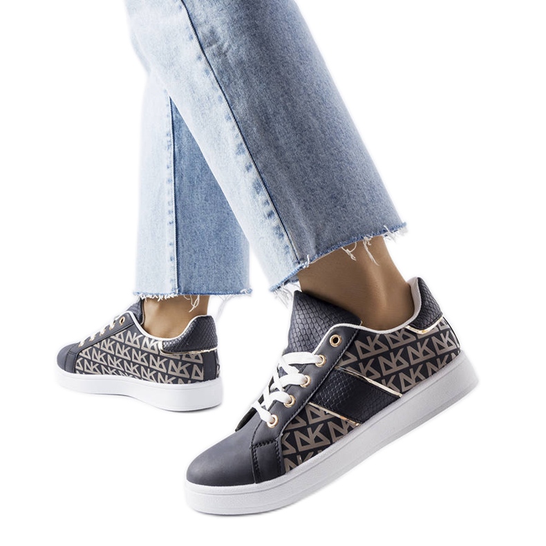 Inna Mornarsko plave tenisice ukrašene monogramom Bolduc plava