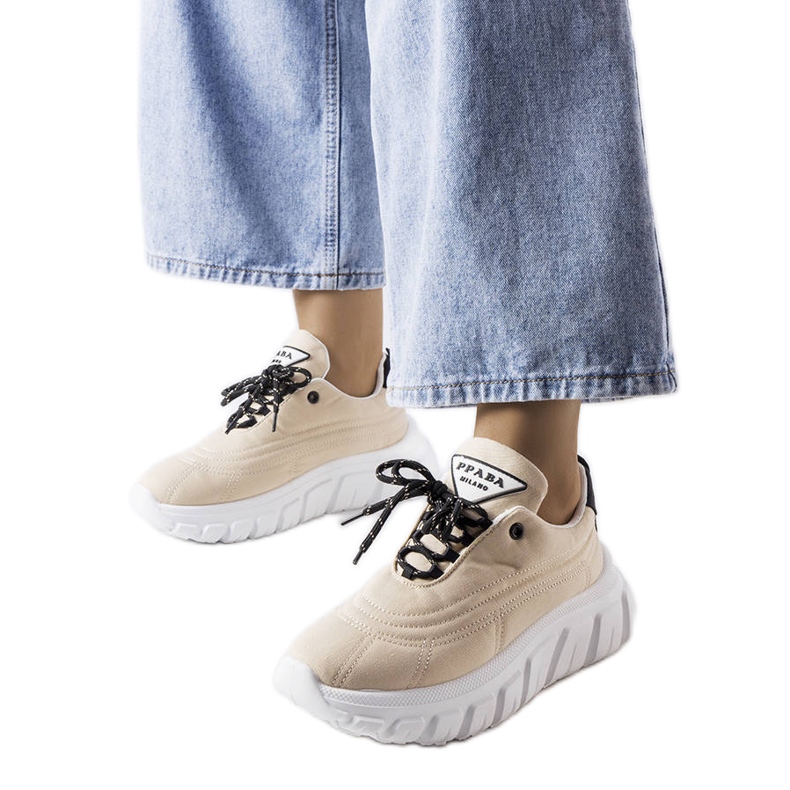 Bež tenisice marke Aisys