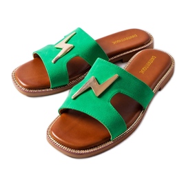 Zeleni ravni tobogani iz Leyre zelena