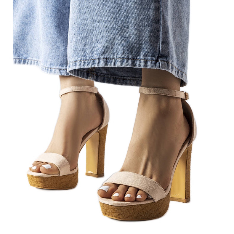 Inna Selsa sandale na visoku petu bež boje