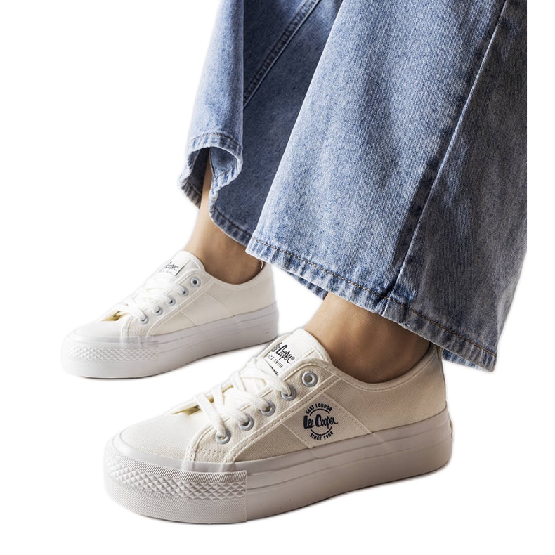 Lee Cooper LCW-22-31-0837L bijele tenisice bijela