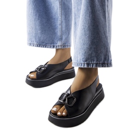 Karino Crne platformske sandale s ukrasima iz Karina crna