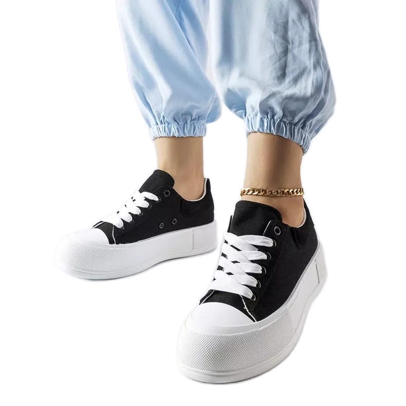 Crne tenisice s platformom iz Josseaumea crno