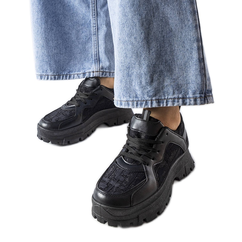 Crne debele tenisice iz Brunswicka crno