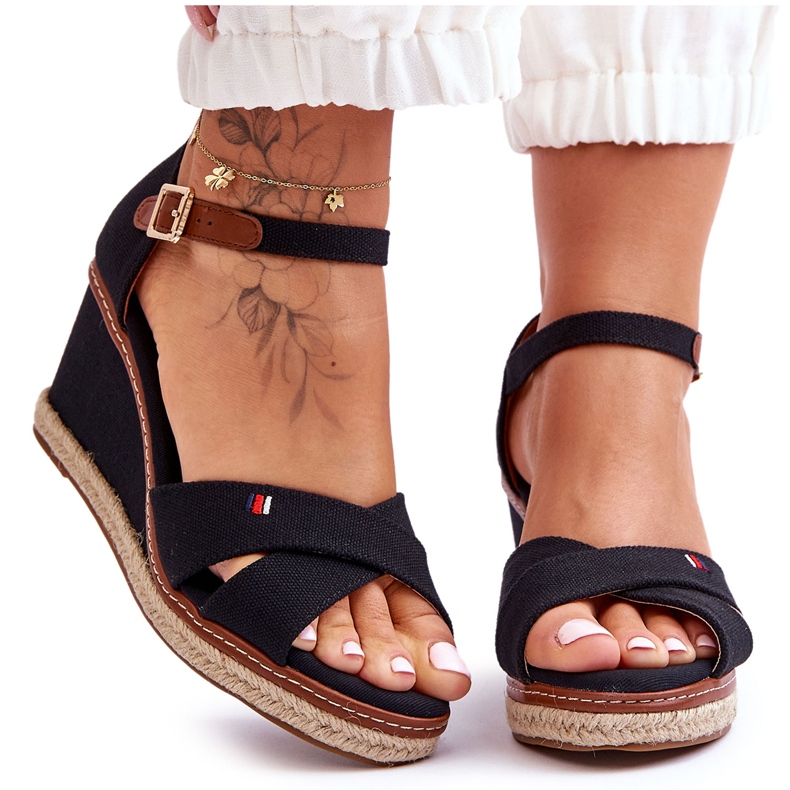 Ženske sandale na tanku crnu Janet crno