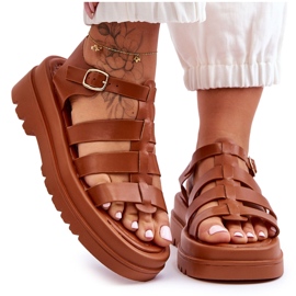 Kožne sandale sa smeđim colet remenima smeđa