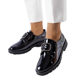 Crne lakirane cipele s Jarisile kopčom crna