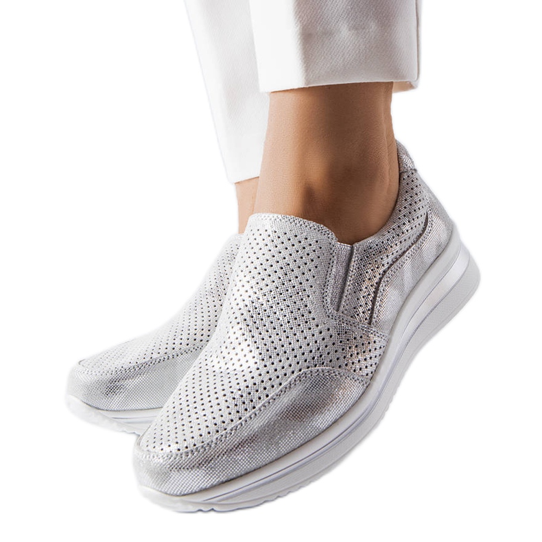 Srebrne ažurne tenisice na klin srebro