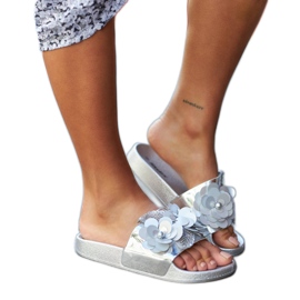 Srebrne tobogane s ukrasnim gornjištem iz Caggia srebro