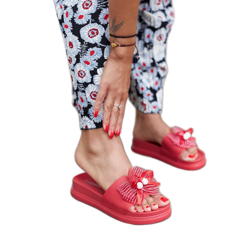 Crveni klizači s mašnom iz Didone crvena