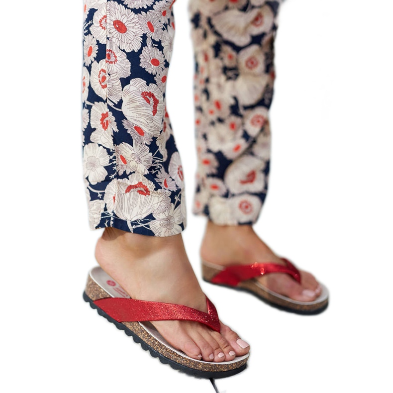 Isidoro crvene sandale na klin od brokata crvena