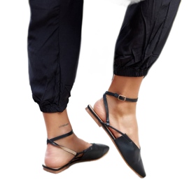 Crne balerinke s otvorenom petom iz Lazzara crno