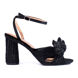 Shelovet crne tekstilne blok sandale crna