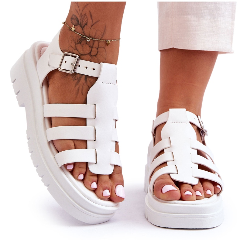 Kožne ravne sandale s bijelim Diosa prugama bijela