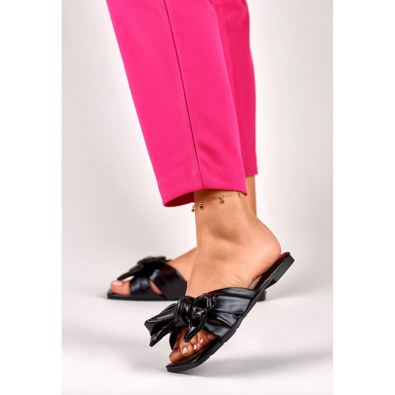 Crne natikače s mašnom iz Isanne crno