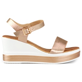 Udobne ženske sandale na wedge zlatni