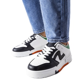 Crno-bijele čizme s debljim đonom iz Hartera crna