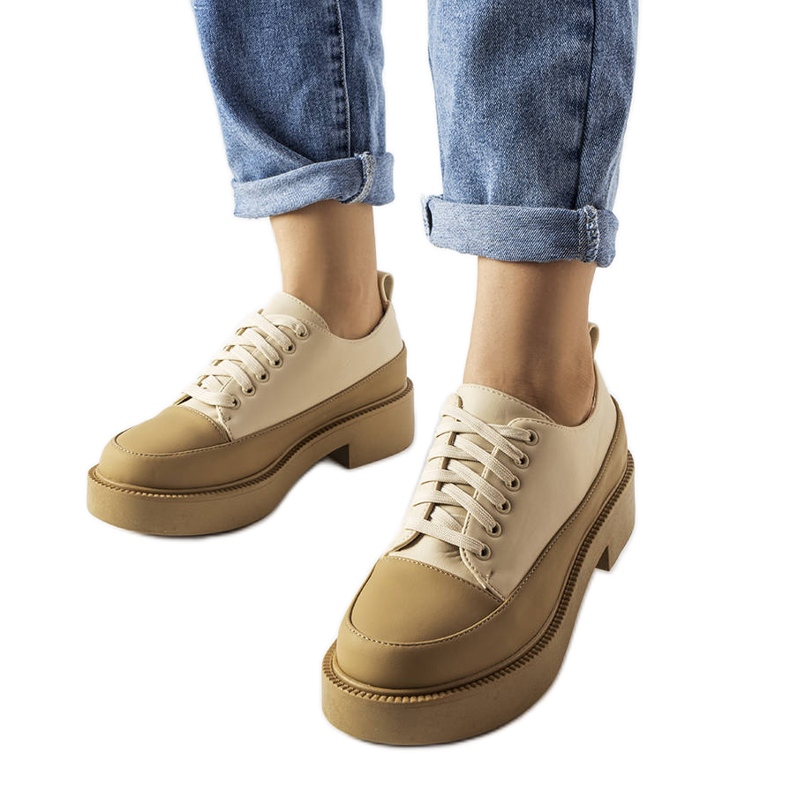 Tamno bež ravne cipele iz Merica