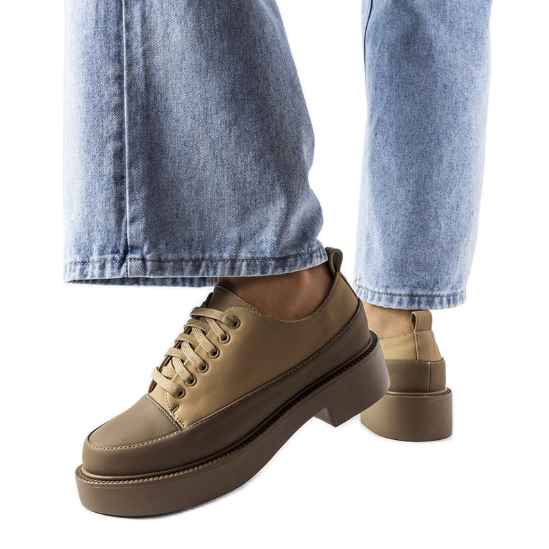 Smeđe ravne cipele iz Merica smeđa