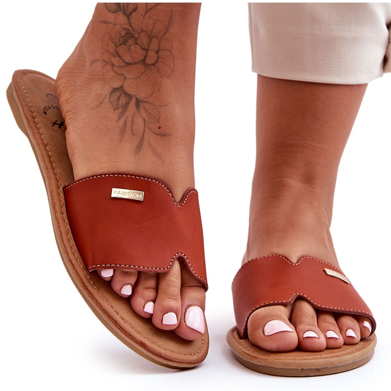 Ženske udobne sandale na ravnu petu smeđe boje koraline smeđa