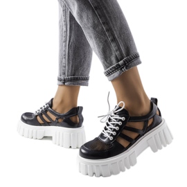 Crne brogove s masivnim potplatom Emaline crna