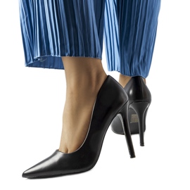 Crne klasične Delis visoke pete crna