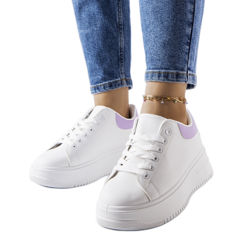 Bijele i ljubičaste platform tenisice marke Holante bijela