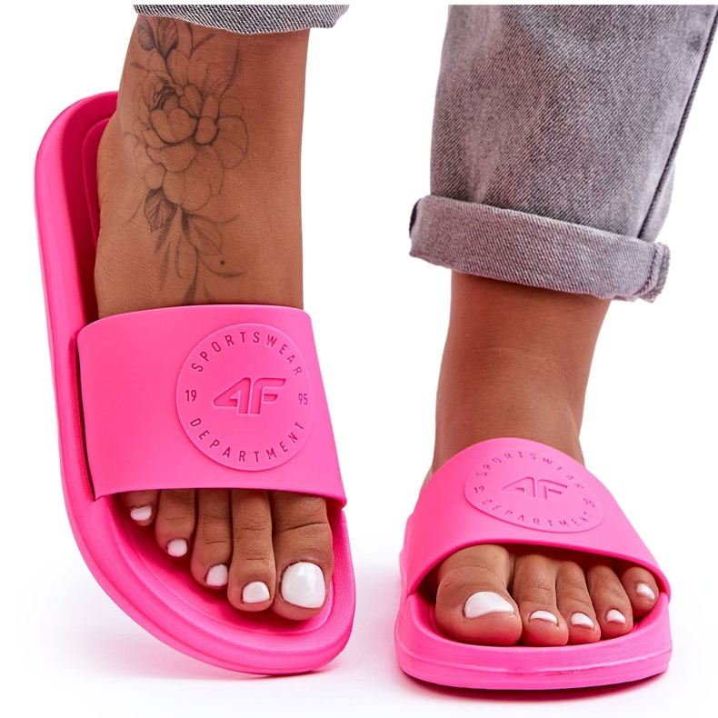 Ženske sportske papuče 4F 4FSS23FFLIF069-53S Fuksija ružičasta