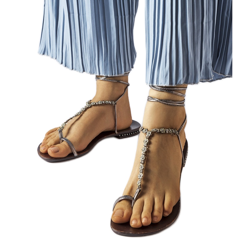 Tamno sive sandale sa kamenčićima iz Troghija siva