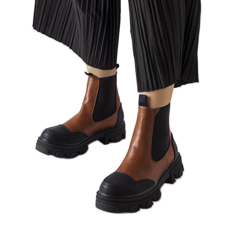 Smeđe natikače iz Sibyle smeđa