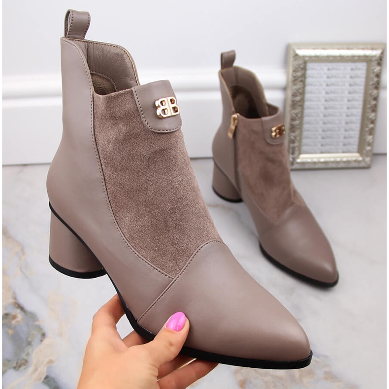 Ženske bež čizme na petu D&amp;A S.Barski Premium Collection MR870-96