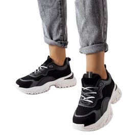 Inna Crne tenisice s vidljivim gazištem marke Rosita crna