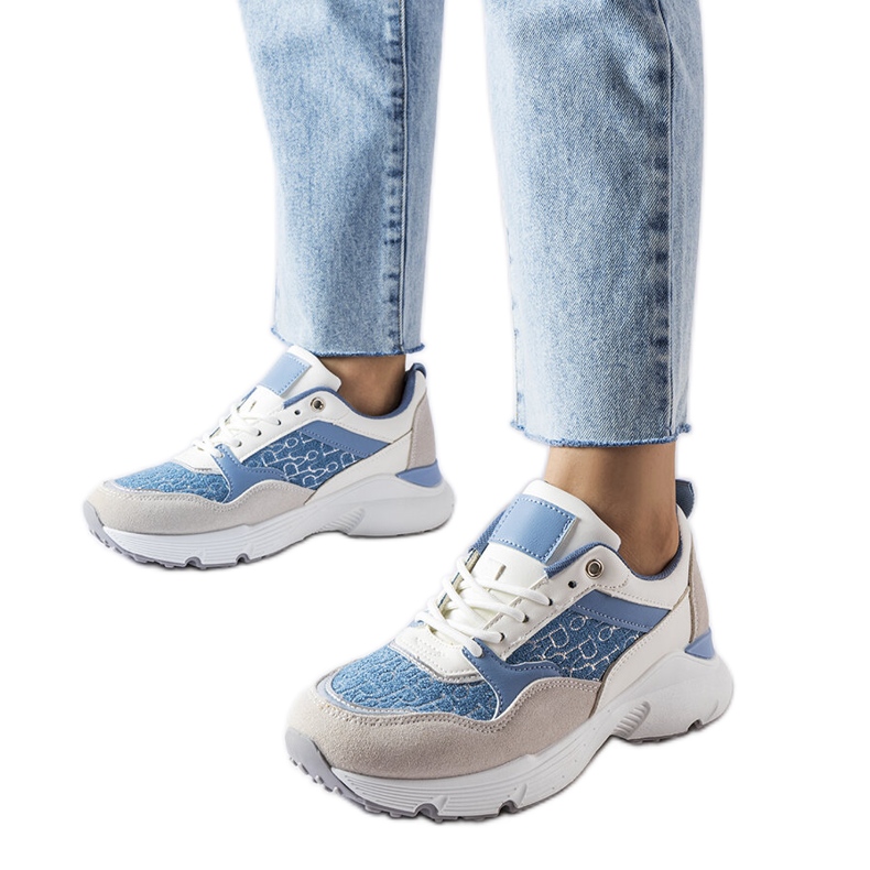 Plavo-bijele cipele sa srebrnim detaljima iz Ria bijela