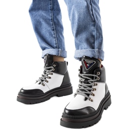 Crno-bijele izolirane čizme iz Solofre crna