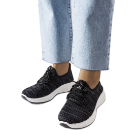 Crne tenisice od tkanine Tommaso crna