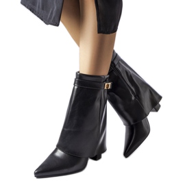 Crne čizme sa zarolanim gornjištem iz Aye crna