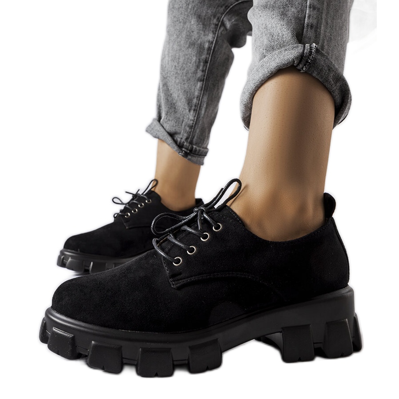 Crne ravne cipele iz Cloutiera crno