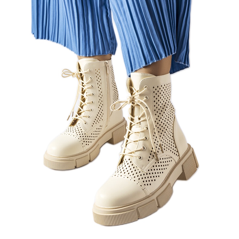 Corpus bež ažur čizme