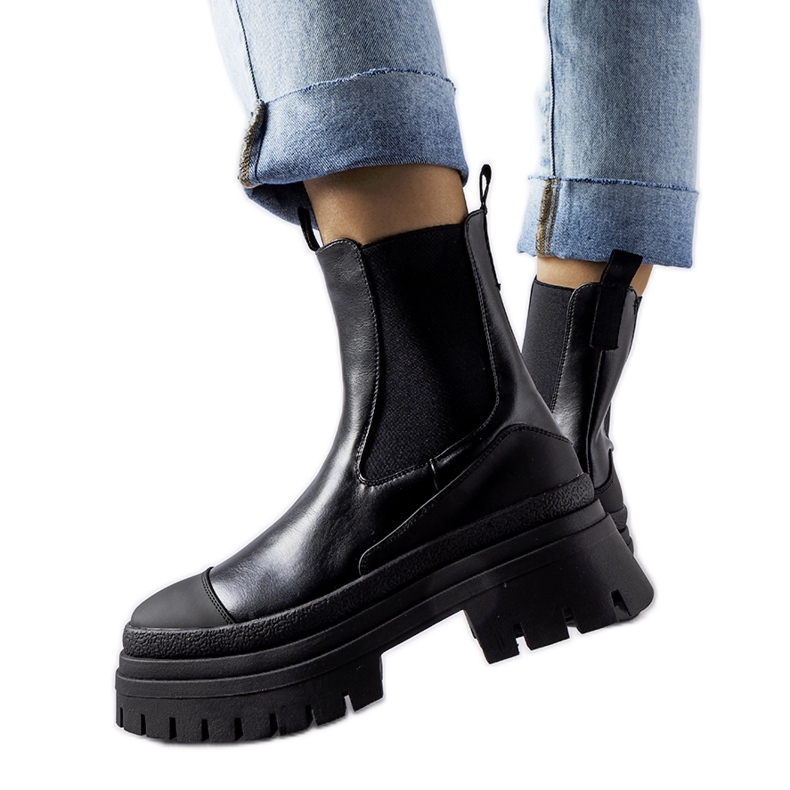 Crne masivne Wexford gležnjače crno