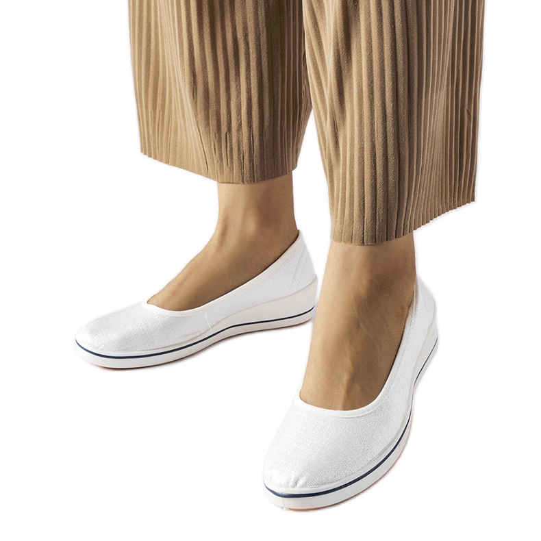 Sjajne ekru balerinke s Morrison klinom bež