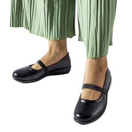 Black Oakland balerinke crna