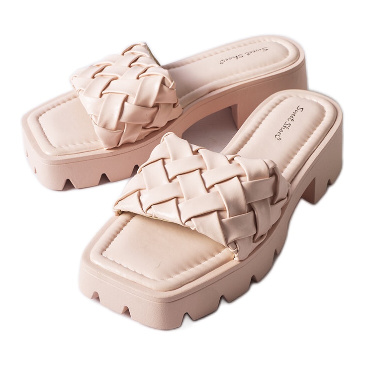 Ružičaste japanke s Lora traktorskim potplatom ružičasta