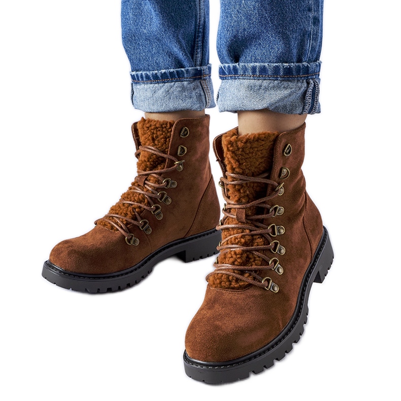 Gležnjače od smeđe eko antilop kože smeđa